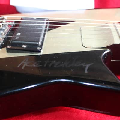 Washburn Ace Frehley AF-40 V Lightning Bolt Very Rare Guitar 1986 Black/White image 7