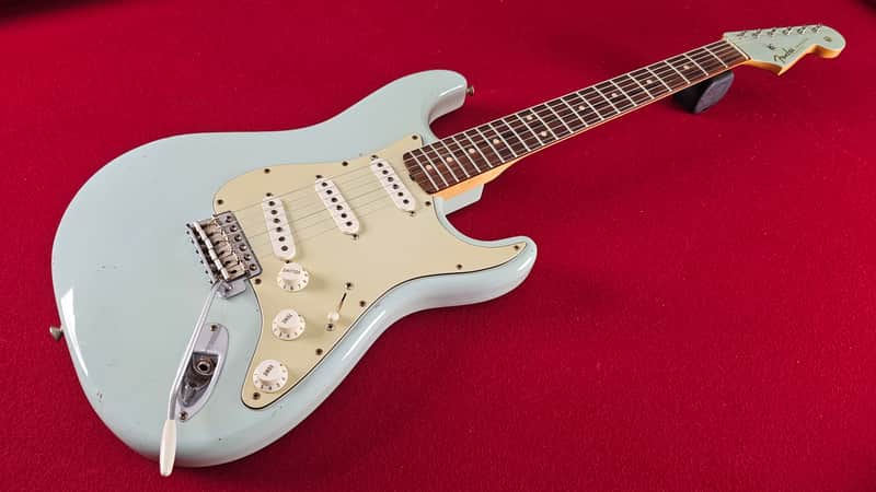 custom Fender ギター shop RW 60 Stratocaster ギター