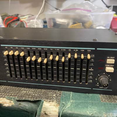 DOD R-815B Graphic Equalizer image 2