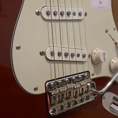 Fender MIJ Traditional 60s Stratocaster 2023 - Aged Dakota Red image 5