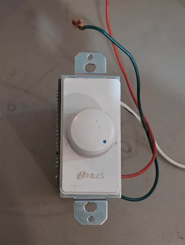 Niles VCS100K 2012 - WHITE image 1