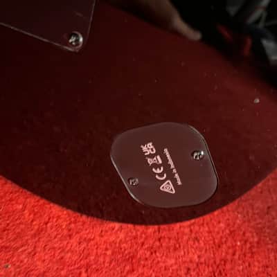 Ibanez Universe UV70-P image 8