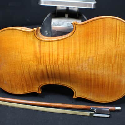 An Antique Antonius Stradivarius Model Full Size 4/4 Violin, Bow & Case # 23 V image 4