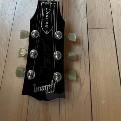 Gibson USA Les Paul Deluxe - 30th Anniversary 2000 Limited Edition - Bullion Gold - with case image 9