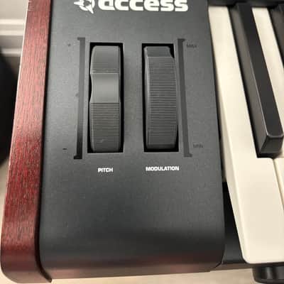 Access Virus TI 61-Key Digital Synthesizer 2005 - Black image 4