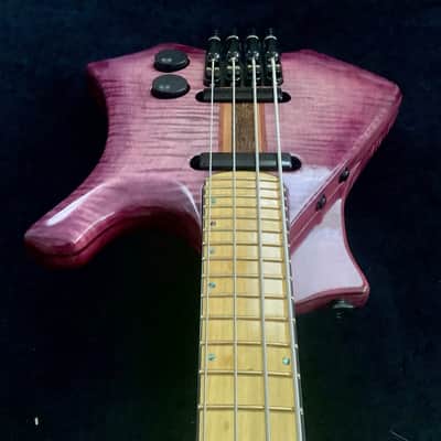 JD Guitars 2026 Headless Mini Bass PlumBurst image 16