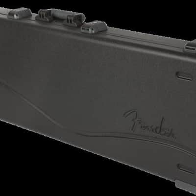 Fender Deluxe Molded Bass Case, Black image 1
