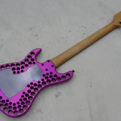 Abel Axe Aluminum Strat 1995 Violet image 3