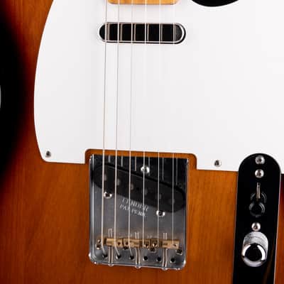 Pre-Owned 2020 Fender Vintera 50's Telecaster 2-Tone Sunburst with Gig Bag image 4