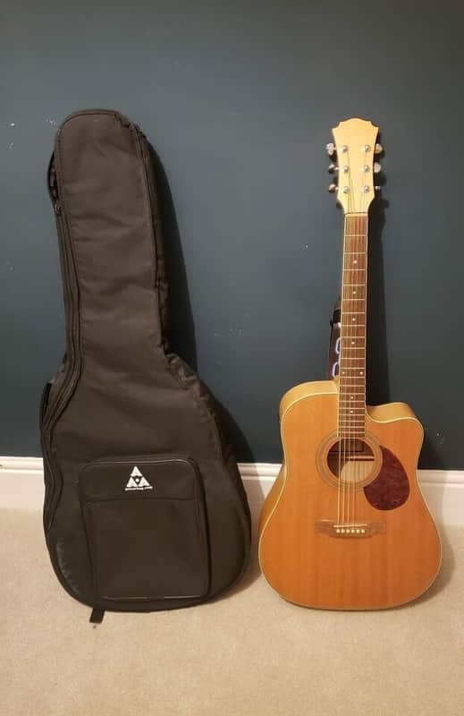 Freshman FA300CEM Electro Acoustic Guitar and gig bag image 1