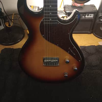 Line 6 Variax 500 2000's - sunburst image 3