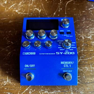 Boss SY-200 Guitar Synthesizer Pedal w/ box image 2