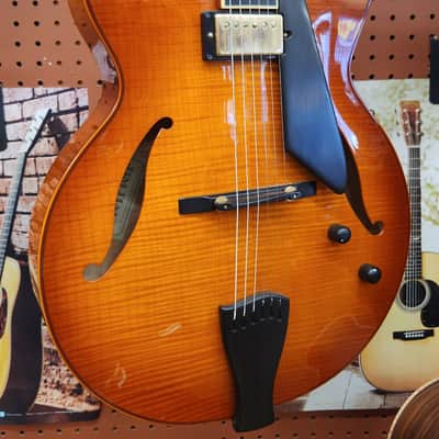 Sadowsky Jim Hall 2004 Caramel Burst W/OHSC image 1