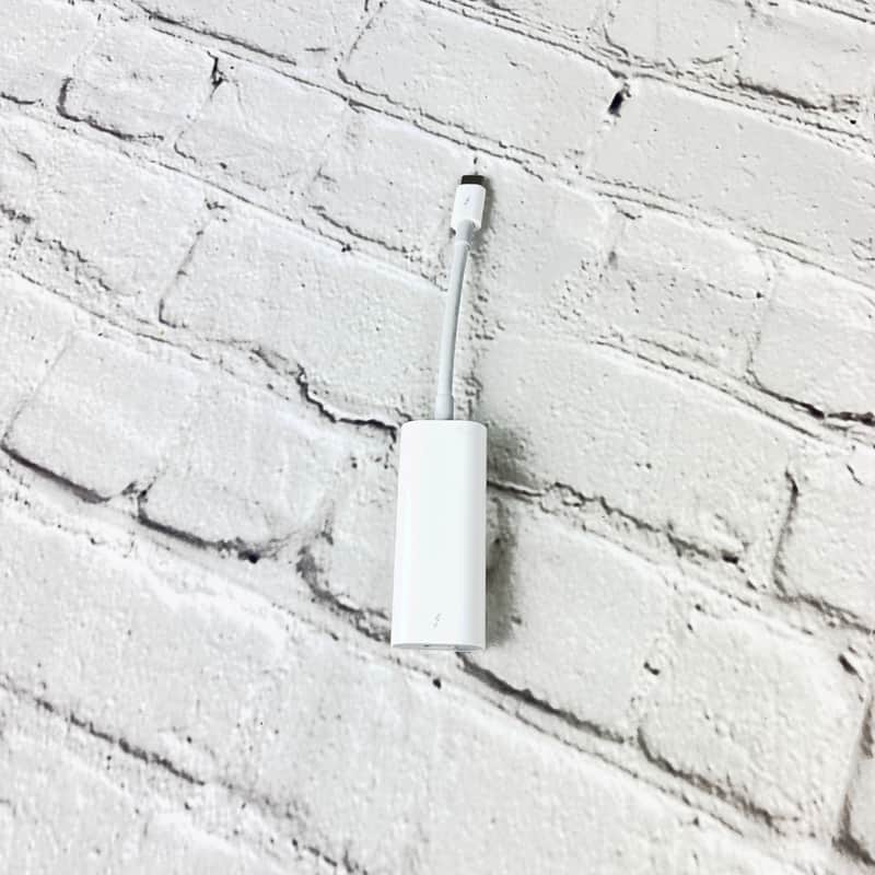 Apple Thunderbolt-2 to Thunderbolt 3 (USB-C) Adapter image 1