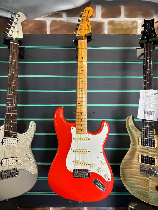 Squier SST-30 Stractocaster JV Series Fiesta Red Circa. 82-84 MIJ