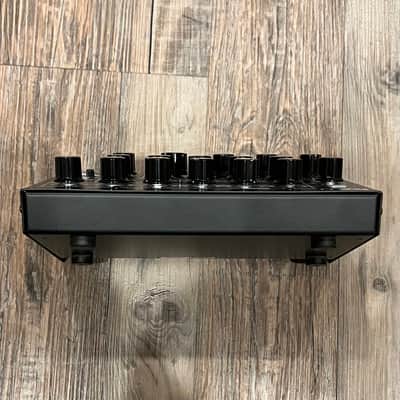 Moog Minitaur Rev2 TBP002 - Black image 6