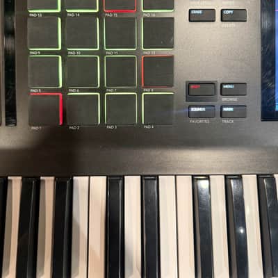 Akai Professional MPC Key 61 key Sampling Production Workshop With Cable image 4