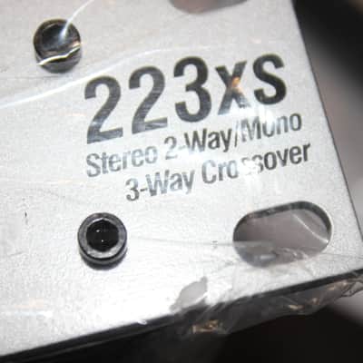 dbx 223xs Stereo 2-Way / Mono 3-Way Crossover (XLR) image 3