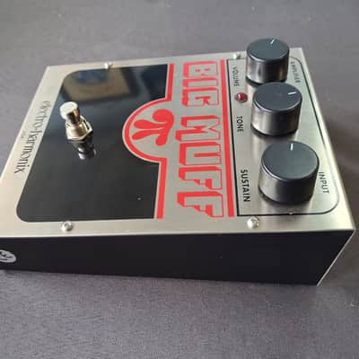 Electro-Harmonix Big Muff Pi Silver/Black/Red W/Orig Box, cable, & paperwork *** FREE SHIPPING *** image 5