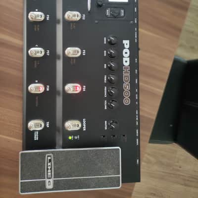 Line 6 POD HD500 Multi-Effect and Amp Modeler 2010s - Black image 1