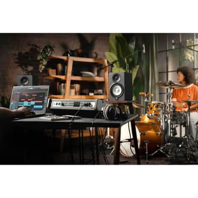 Universal Audio Volt 876 USB Recording Studio image 4