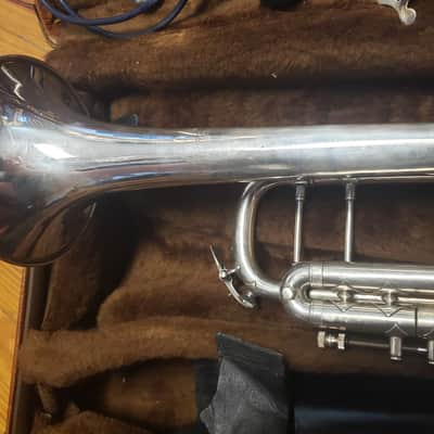Cheap Bach Stradivarius 180S37 Silver Trumpet--Chem Cleaned, Serviced, Extras! image 3