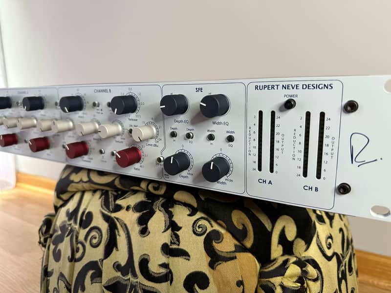 Rupert Neve Designs Portico II Master Buss Processor 2012 - Present White image 1