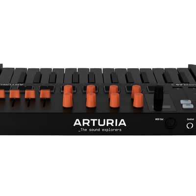 Arturia MiniLab 3, 25 Slim-Key USB-C Midi Controller with 5-Year Warranty, 8 Backlit LED Pads, 8 Knobs, 4 Faders, Midi Out, Built-in Arpeggiator, Chord mode and Software Bundle image 5