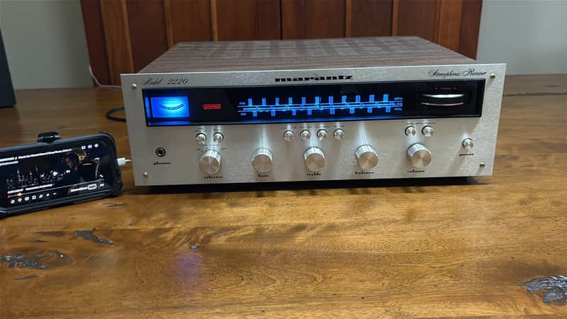 Marantz 2220 Stereo Receiver Serviced image 1