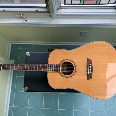 Washburn WD 10 Dreadnought Acoustic Guitar Natural /w Case image 6
