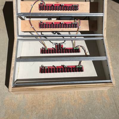 12u case Trogotronic 10 amp 10,000mA image 5