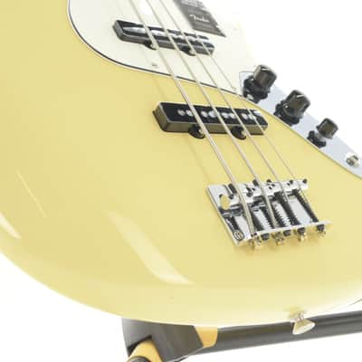 Fender Player Jazz Bass with Maple Fretboard 2018 - Present - Buttercream image 7