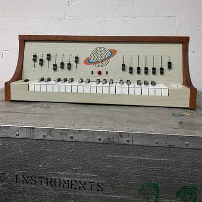 Love Hultén Noistation Synthesizer image 9