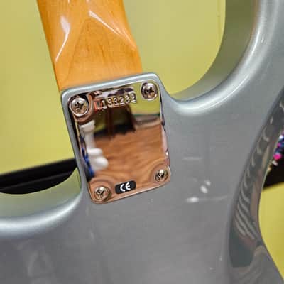 Fender FSR American Vintage 62' Reissue Stratocaster 2001 - Ice Blue Metallic image 7