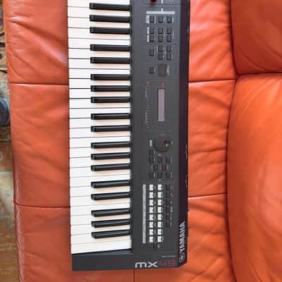 Yamaha MX49 Synthesizer 2016 - Present - Black
