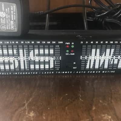 Alesis M-EQ 230 Dual 1/3 Octave Precision Equalizer with power supply and rack mount bolts and washers. image 3