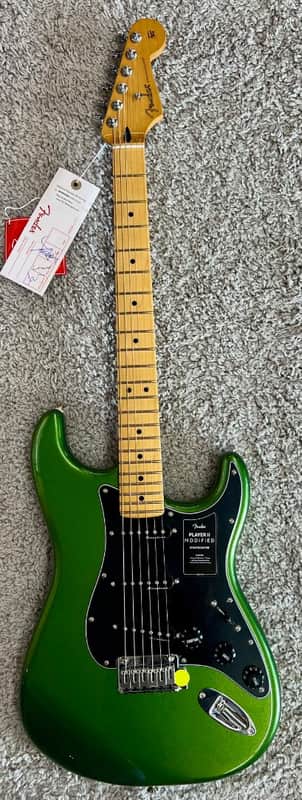 Mint Fender Player II Modified Stratocaster®, Maple Fingerboard, Green Metallic