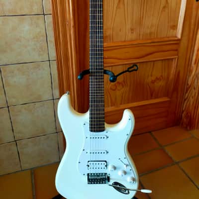 Microtonal Fender Squier Strat image 1