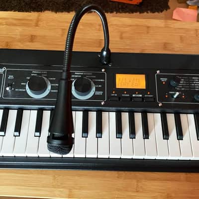 Korg microKORG XL+ Synthesizer Synth / Vocoder – micro Excellent Condition image 2