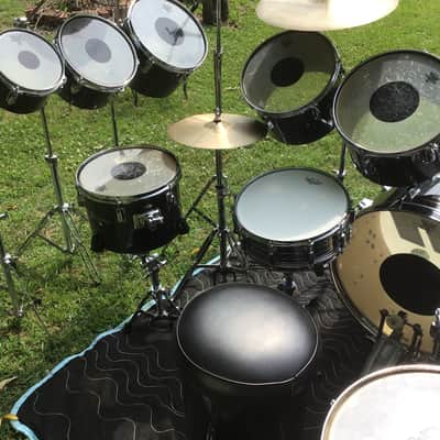 Pearl Peter Criss 1970’s KISS Alive 2  Drum Set Black/Chrome 14-Piece Fiberglass Concert Tom Drums image 11
