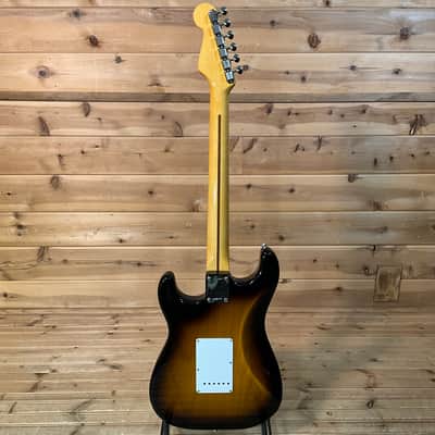 Fender 70th Anniversary American Vintage II 1954 Stratocaster Electric Guitar - 2-Color Sunburst image 5