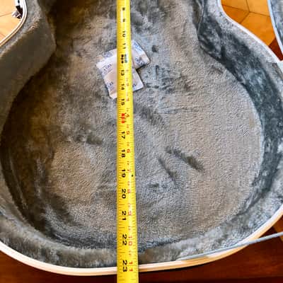 Road Runner RRMAJBO ABS Molded Jumbo Acoustic Guitar Case w/ Key image 19