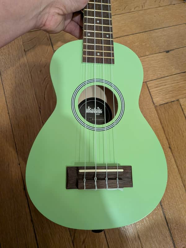 Kala Ukedelic Ukelele pistachio color image 1