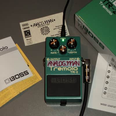 Boss TR-2 Tremolo with aNaLoG.MaN Super Tremolo Mod - Green LED image 1
