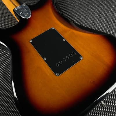 Fender Vintera II '70s Stratocaster, Maple Fingerboard- 3-Color Sunburst (MX23078543) image 5