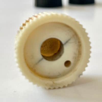 vintage blond Fender Bassman knob + image 7