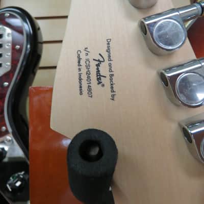 Squier Mini Stratocaster with Laurel Fretboard 2020 - Present - Shell Pink image 10