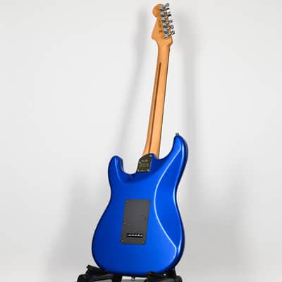 Fender American Ultra II Stratocaster w/ Ebony Fingerboard- Noble Blue (US240031696) image 13