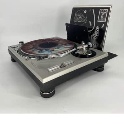 Apache Record Stand image 5