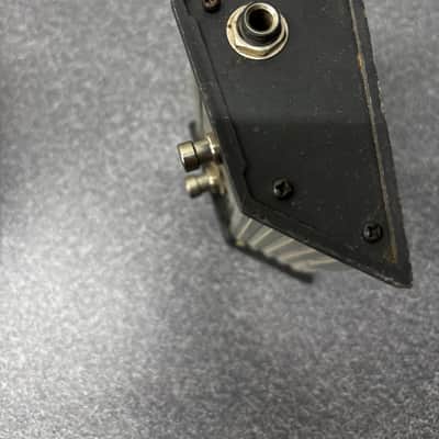 Fender 007-1359-000 2-Button Footswitch with 1/4" Jack for Super Champ XD 2010s - Black image 4